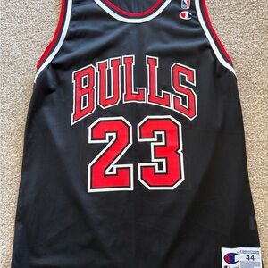 Vintage Champion Black Chicago Bulls Jersey Jordan #23 with Red and White Trim